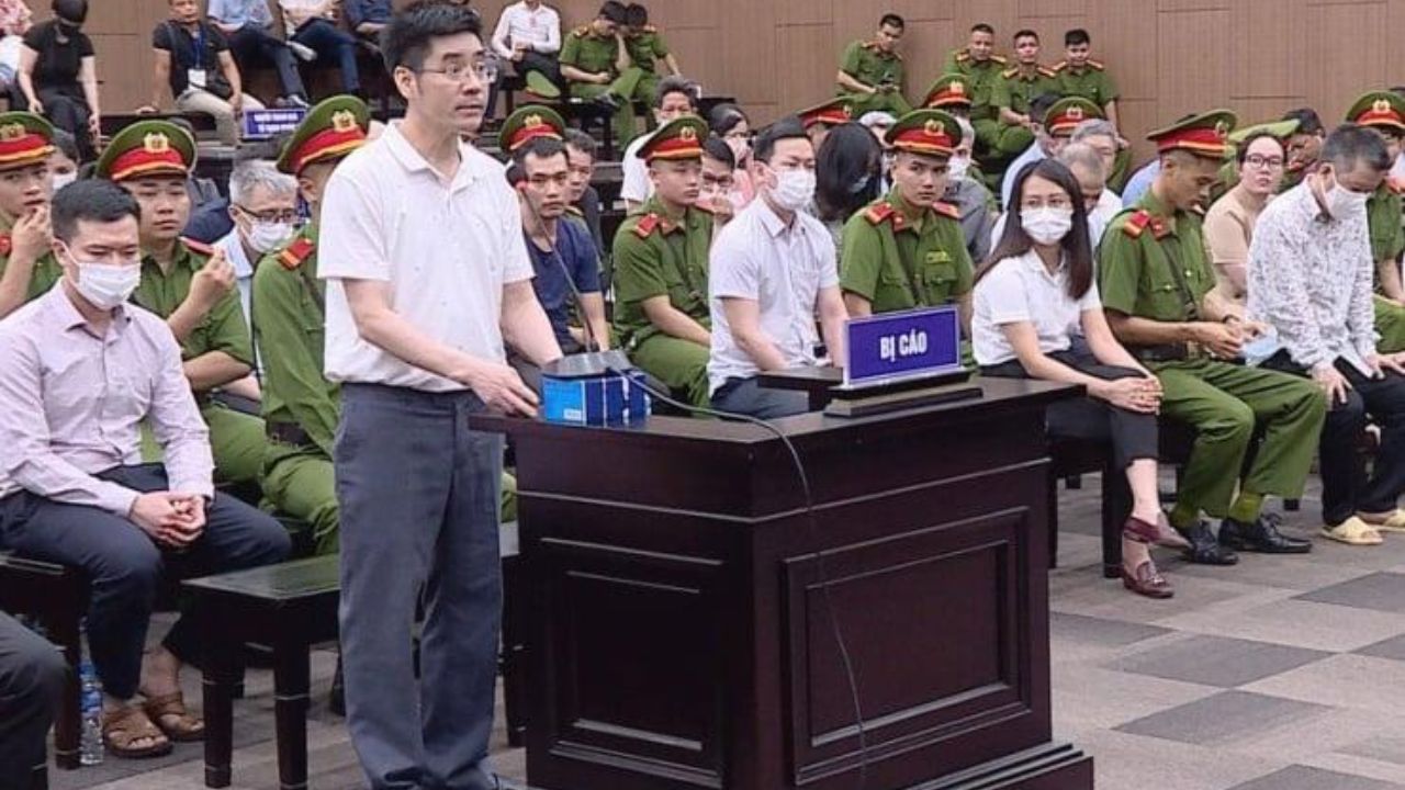 Hoàng Văn Hưng bất ngờ khắc phục toàn bộ hậu quả vụ ‘chuyến bay giải cứu’ và nhận tội